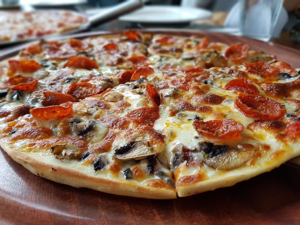 The Wood Oven | restaurant | Shop 19/8 Teramby Rd, Nelson Bay NSW 2315, Australia | 0249844800 OR +61 2 4984 4800