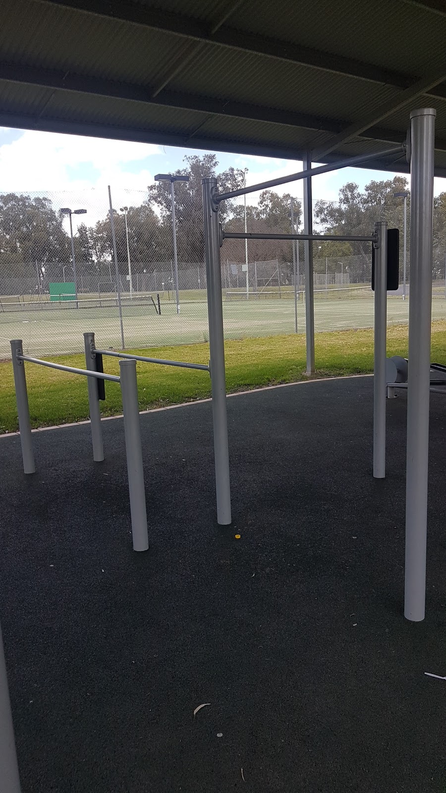 Victoria Park Outdoor Gym | gym | 2 Hospital Road, Ravenswood NSW 2824, Australia