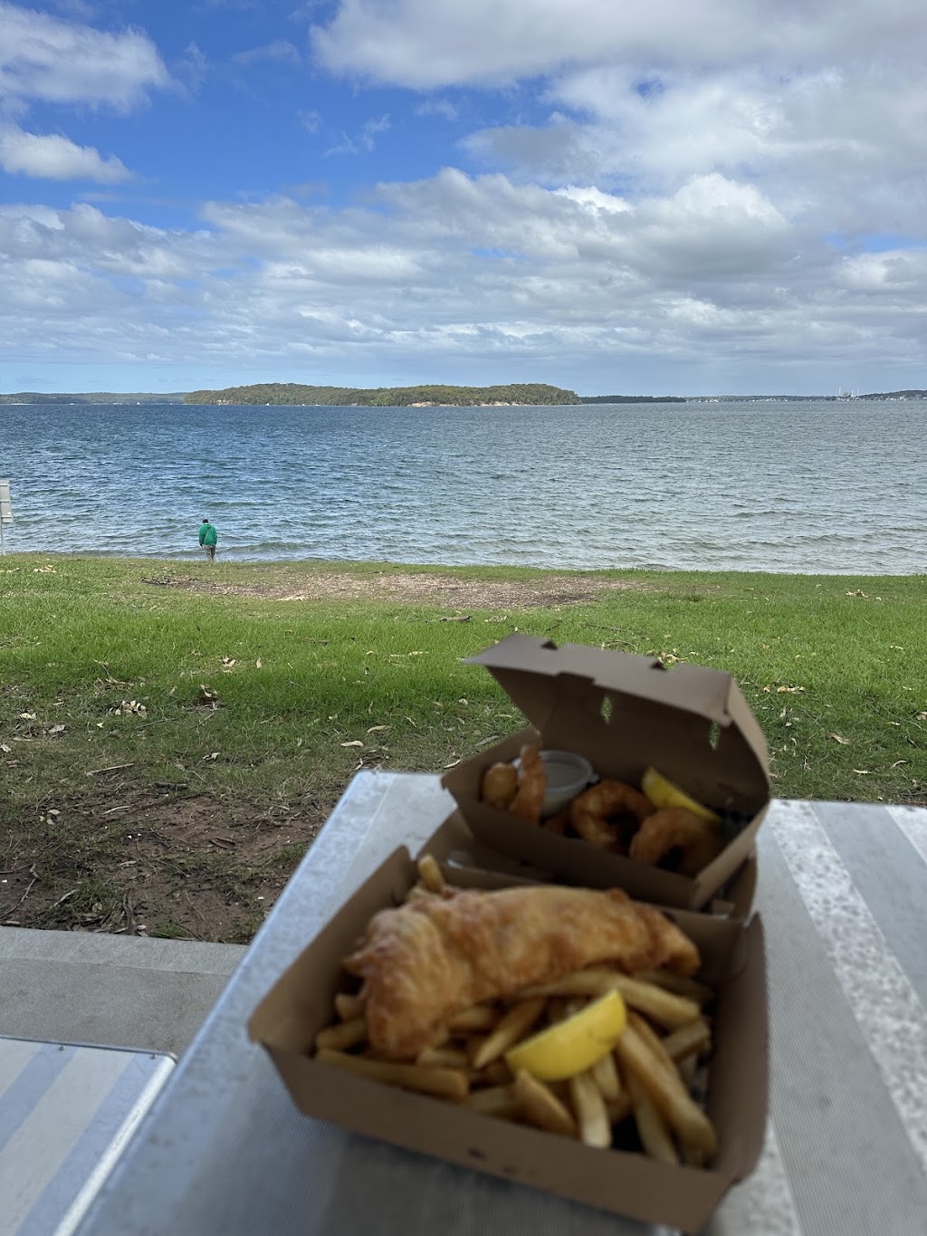 The Fishermans Chip | 238 Watkins Rd, Wangi Wangi NSW 2267, Australia | Phone: (02) 4075 8625