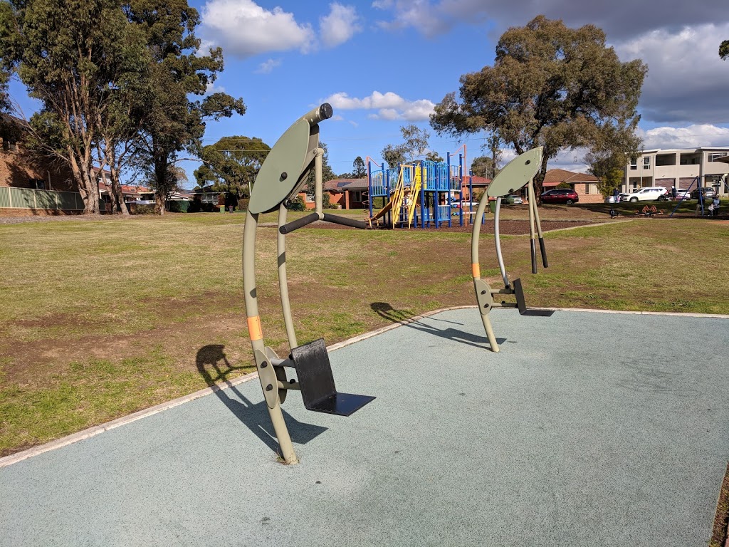 Newland Reserve Fitness Equipment | gym | Milperra NSW 2214, Australia