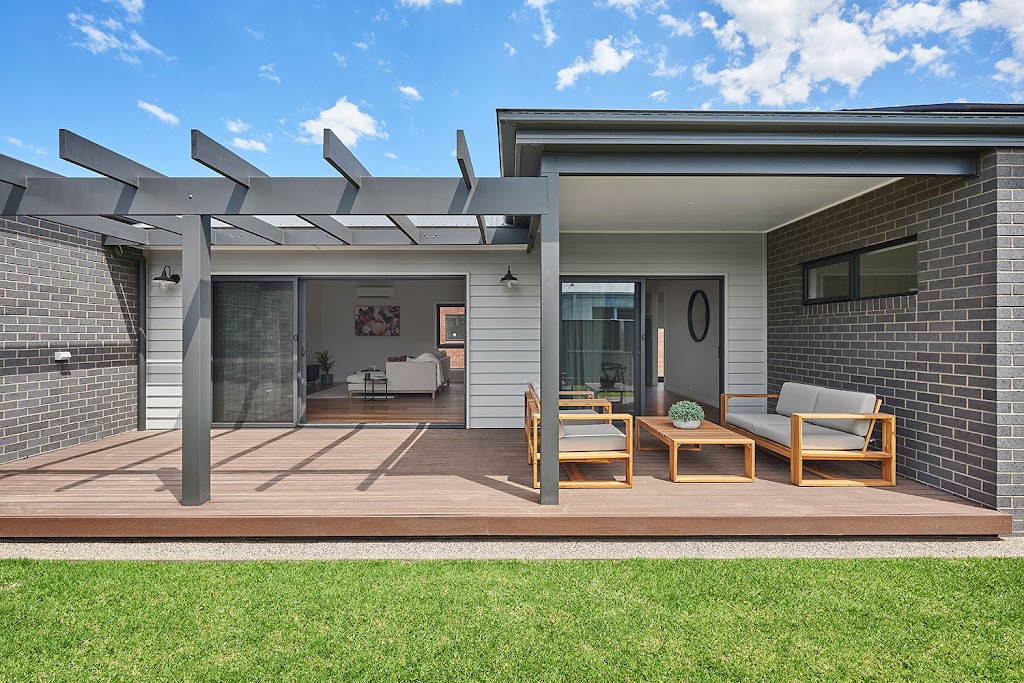 Hamlan Homes - Lara Lakes | 459 Ohallorans Rd, Lara VIC 3212, Australia | Phone: (03) 5222 5555