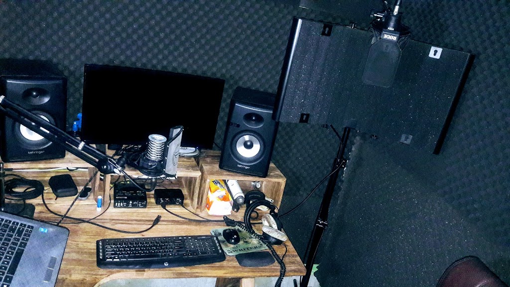 Dan Garlick Voiceovers | 23 Manitzky Rd, Tamborine Mountain QLD 4272, Australia | Phone: 0467 597 418