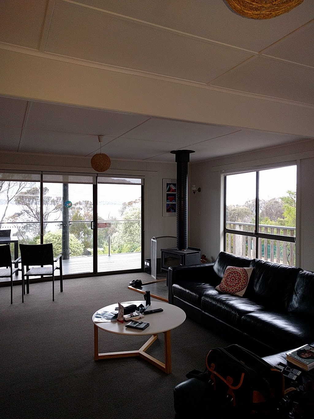 Cove Beach Apartments | 97 Esplanade, Coles Bay TAS 7215, Australia | Phone: (03) 6257 0119