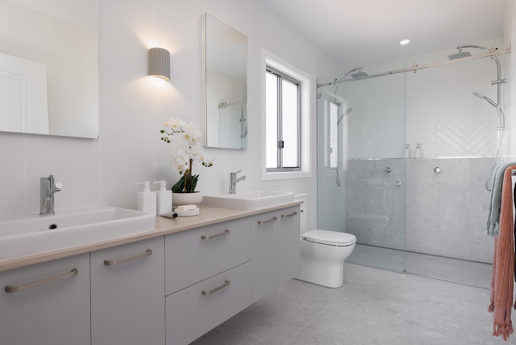 G.J. Gardner Homes - Sapphire Coast Display (Merimbua Design) | 160 Mirador Dr, Mirador NSW 2548, Australia | Phone: (02) 6495 6200
