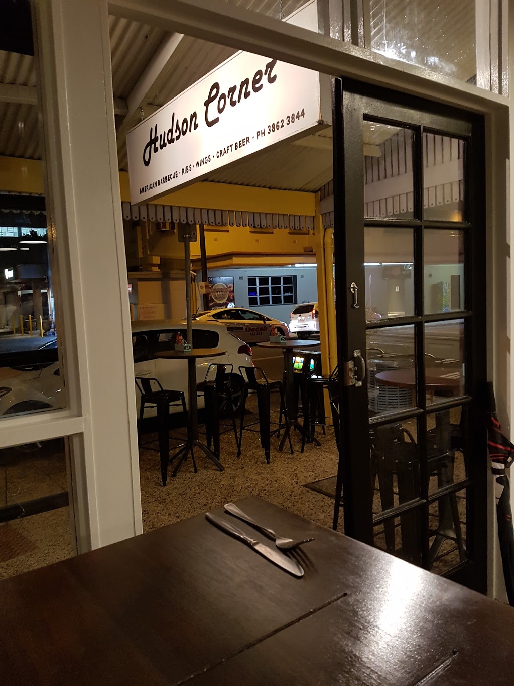 Hudson Corner | restaurant | 10 Albion Rd, Albion QLD 4010, Australia | 0738623844 OR +61 7 3862 3844