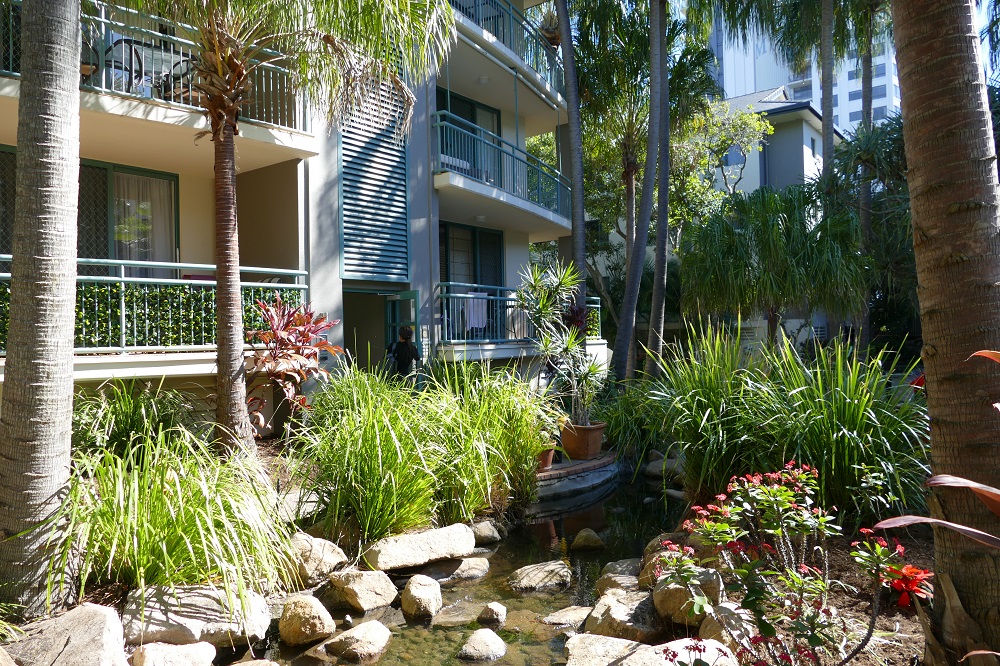 Currumbin Sands Holiday Apartments | lodging | 955 Gold Coast Hwy, Palm Beach QLD 4221, Australia | 0755255000 OR +61 7 5525 5000