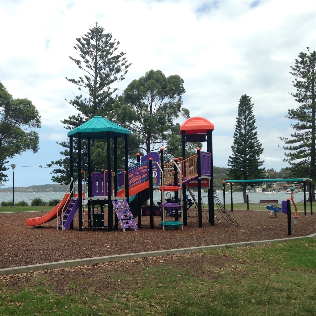Rathmines Recreation Area Playground |  | Stilling St, Rathmines NSW 2283, Australia | 0249210333 OR +61 2 4921 0333