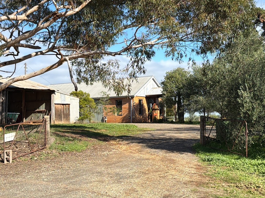 Hopetoun Grove | 165 Hopetoun Rd, Rutherglen VIC 3685, Australia | Phone: 0400 105 622