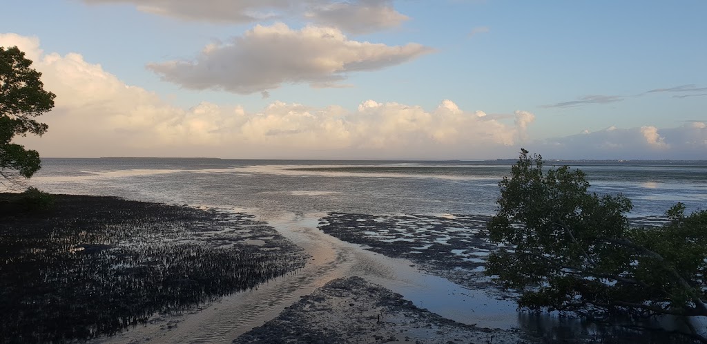 Wynnum Wetlands Birdhide | park | LOT 739 Port Dr, Port of Brisbane QLD 4178, Australia