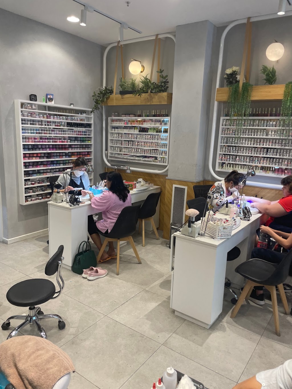 Prime Nail Salon | The Glen Shopping Centre, Shop L001/235 Springvale Rd, Glen Waverley VIC 3150, Australia | Phone: (03) 9803 5248