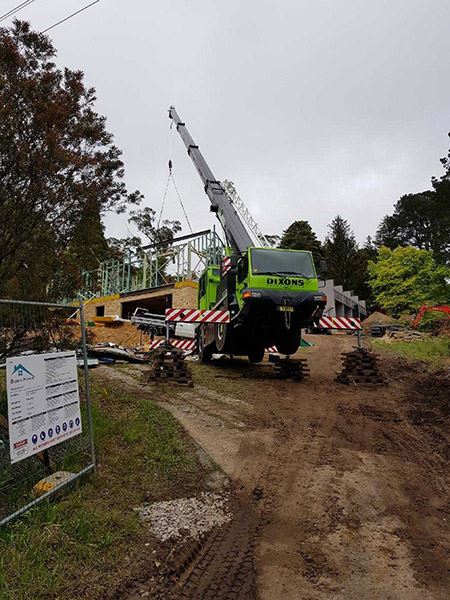 Dixons Crane Service | 2/6 Scrivener Ln, Springwood NSW 2777, Australia | Phone: 1300 312 326