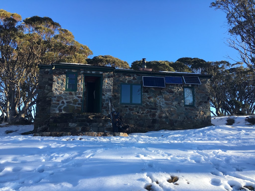 Cleve Cole Memorial Hut | lodging | Nelse VIC 3699, Australia | 131963 OR +61 131963