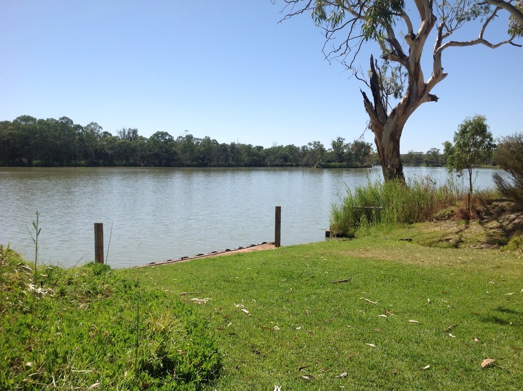 Roonka Ridge River Retreat |  | 195 Boy Scout Rd, McBean Pound SA 5357, Australia | 0438661732 OR +61 438 661 732