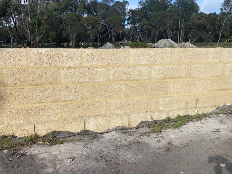 TMJ limestone retaining | 41 Barbarich Dr, Gidgegannup WA 6083, Australia | Phone: 0427 960 695