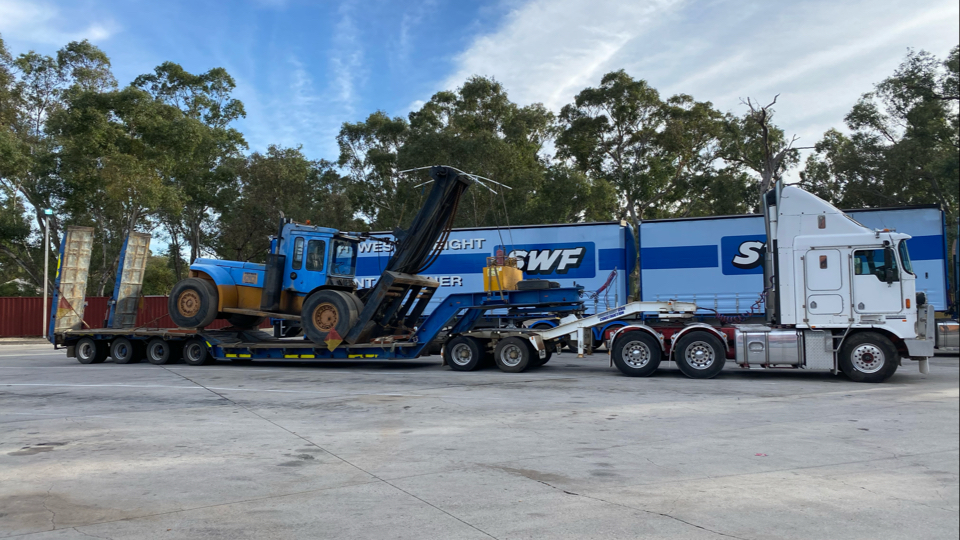 Murray Bulk Transport | 16 Depot Rd, Bowser VIC 3678, Australia | Phone: 0418 693 852