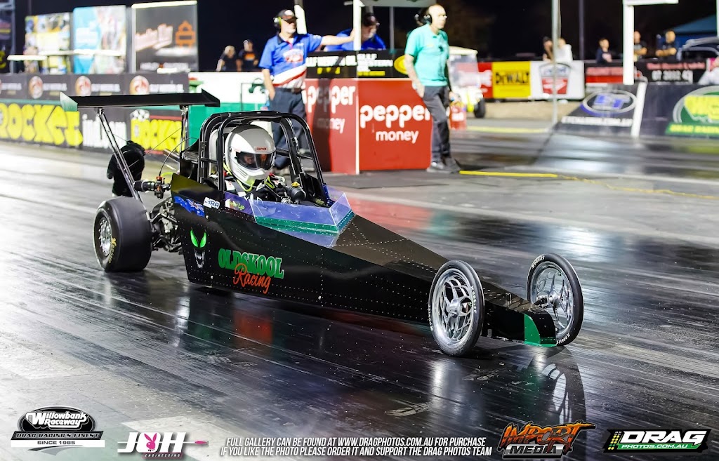 OLD SKOOL MOBILE CAR WASH & DETAILING | 12 Calendula Ct, Regency Downs QLD 4341, Australia | Phone: 0434 992 845