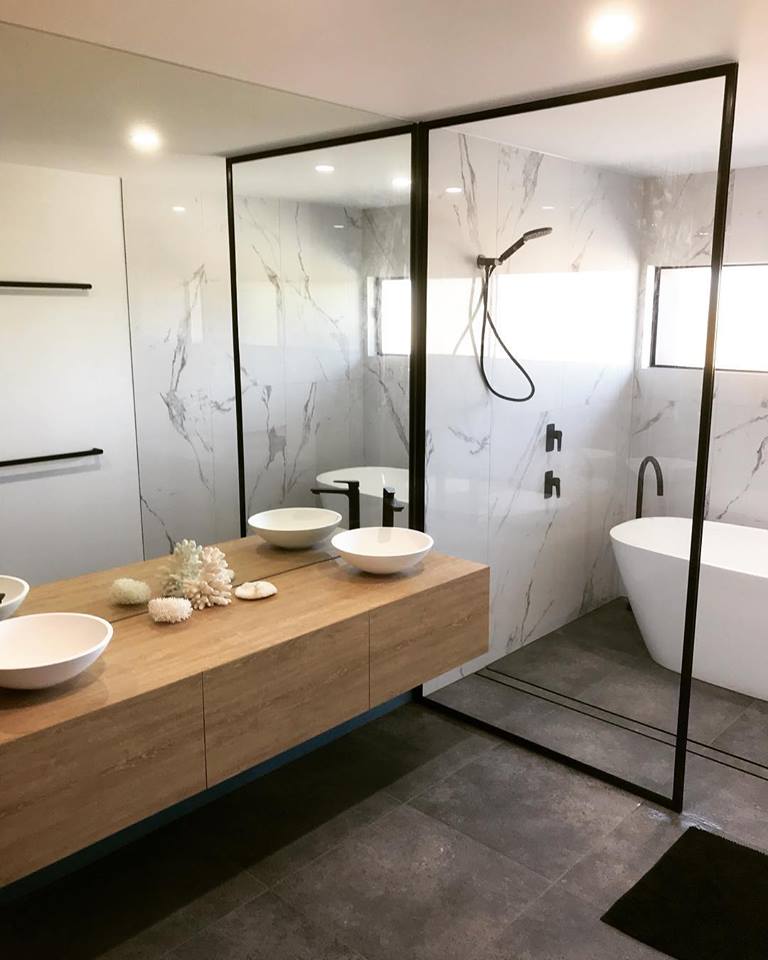 GlazeIt Glass and Screens Pty Ltd | Unit 1/33-41 Geo Hawkins Cres, Bells Creek QLD 4551, Australia | Phone: 0421 810 695