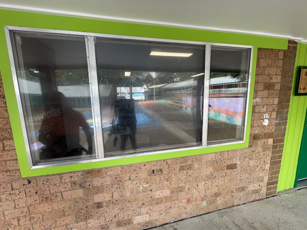 Fine Line Glass & Glazing | 185 Old Stock Rte Rd, Oakville NSW 2765, Australia | Phone: 0423 092 156