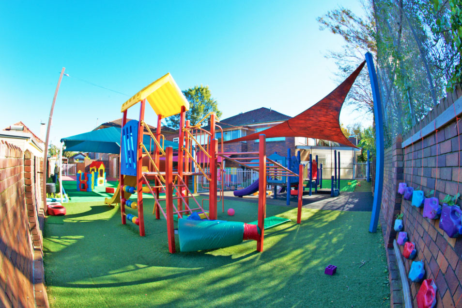 Croydon Montessori Academy Child Care Centre | school | 57 Edwin Street South, Croydon NSW 2132, Australia | 1300000162 OR +61 1300 000 162