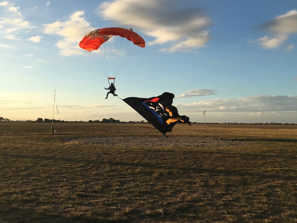 Adelaide Tandem Skydiving Pty Ltd | 4158 Port Wakefield Hwy, Lower Light SA 5501, Australia | Phone: (08) 8261 4161