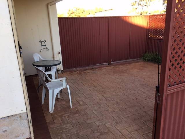 Leonora Accommodation | 86 Tower St, Leonora WA 6438, Australia | Phone: 0418 959 143