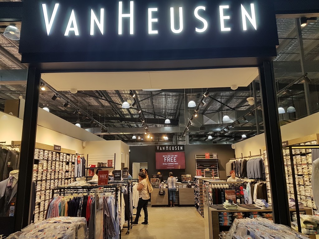 Van Heusen Uni Hill | Shop T17, Uni Hill Outlet Centre,, 2 Janefield Dr, Bundoora VIC 3083, Australia | Phone: (03) 9466 8089