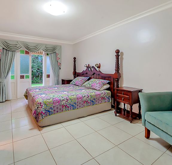 Williams Lodge BnB | 16-20 Cedar St, Yungaburra QLD 4884, Australia | Phone: 0421 961 181