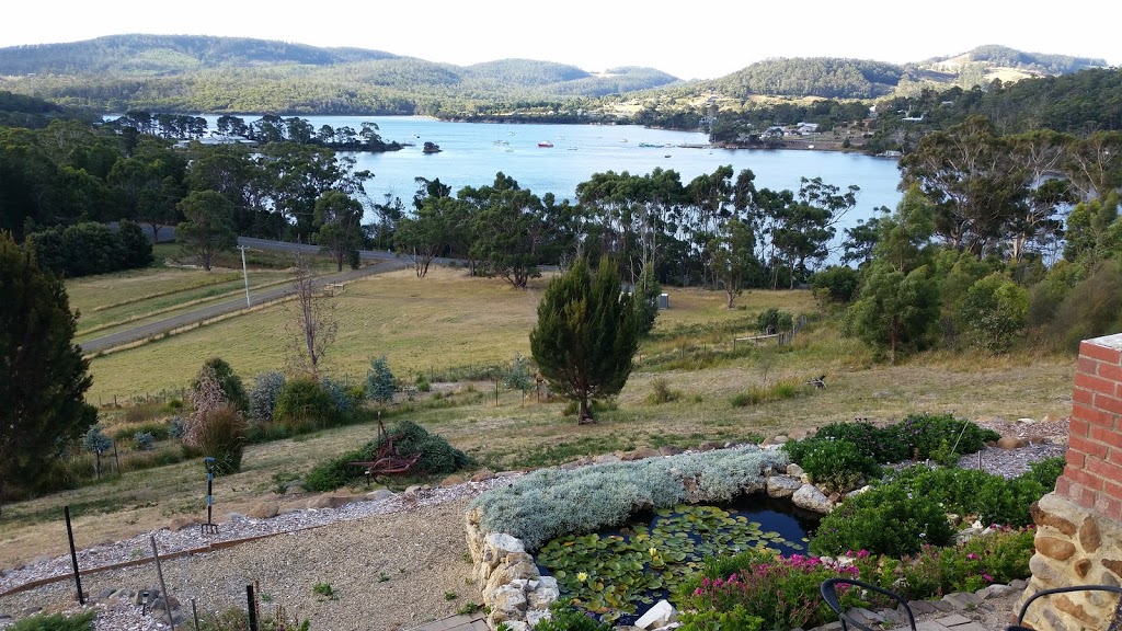 Storm Bay Bed & Breakfast (B & B) | 91 White Beach Rd, White Beach TAS 7184, Australia | Phone: (03) 6269 8122