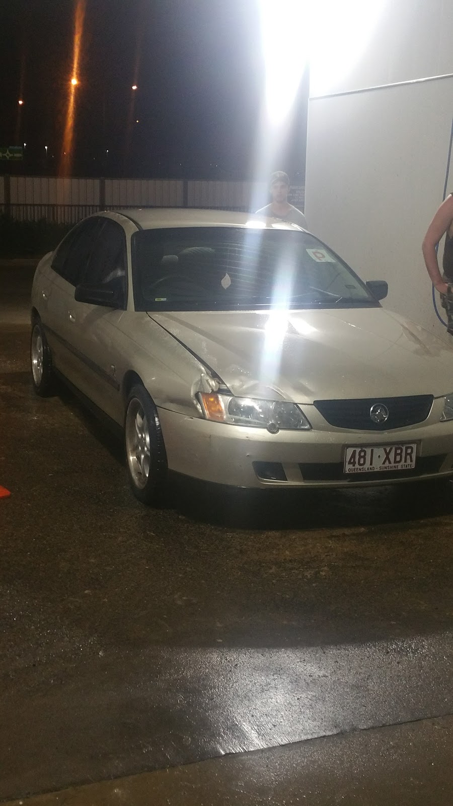 Nemo Car & Dog Wash West | car wash | 62 Johanna Blvd, Kensington QLD 4670, Australia | 0741524817 OR +61 7 4152 4817