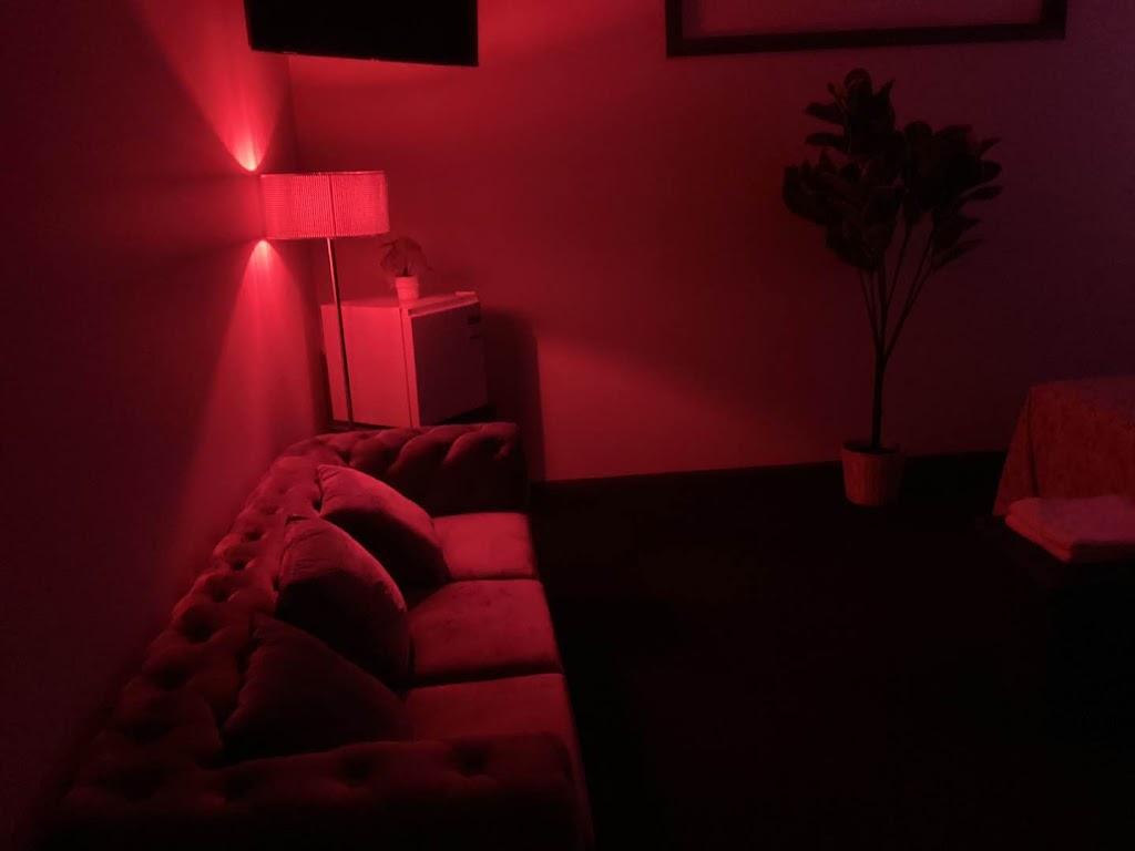 Bathurst Brothel | 8 Kirkcaldy St, South Bathurst NSW 2795, Australia | Phone: 0493 770 706