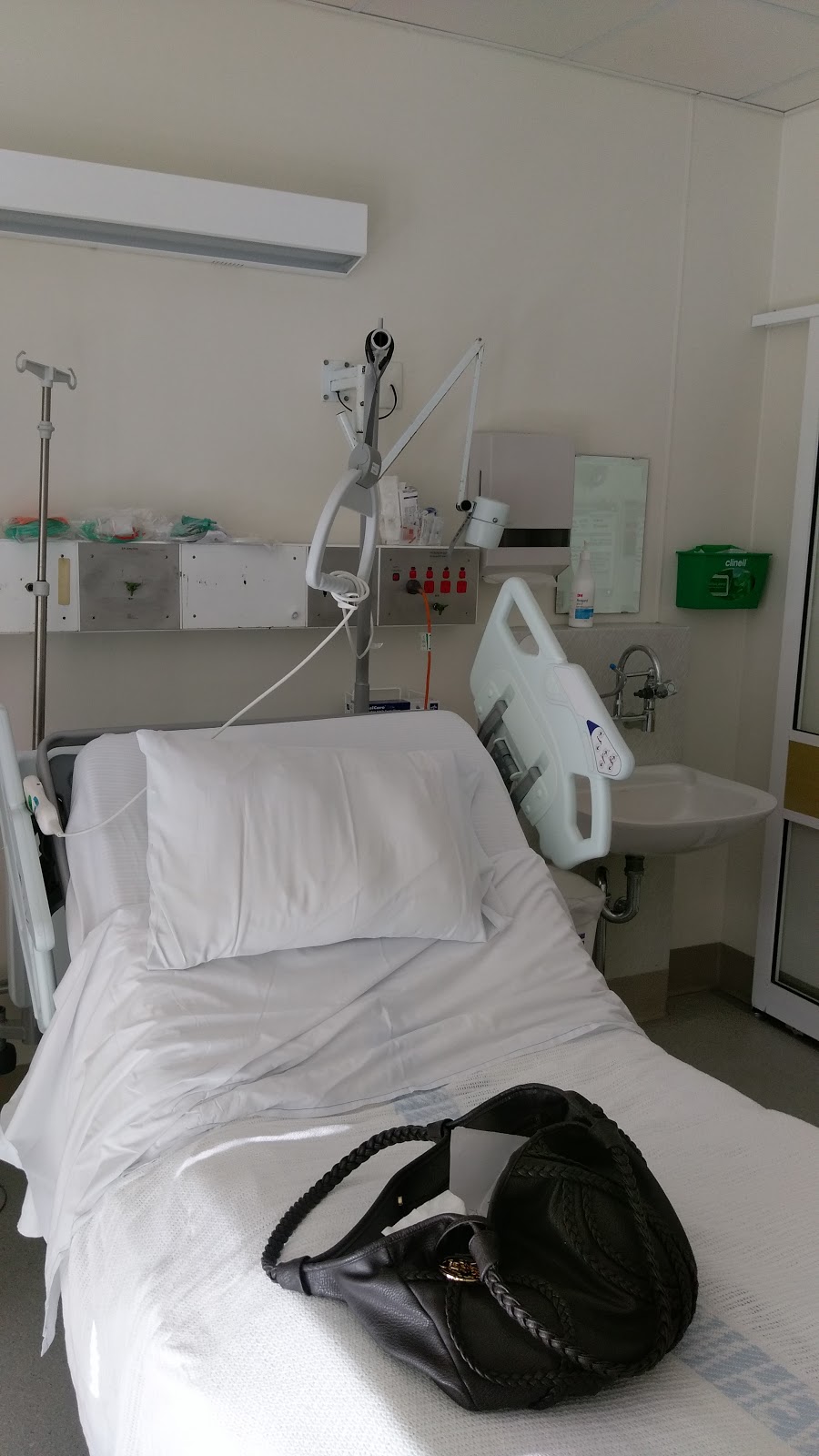John Hunter Hospital: Emergency Department | Lookout Rd, New Lambton Heights NSW 2305, Australia | Phone: (02) 4921 3000
