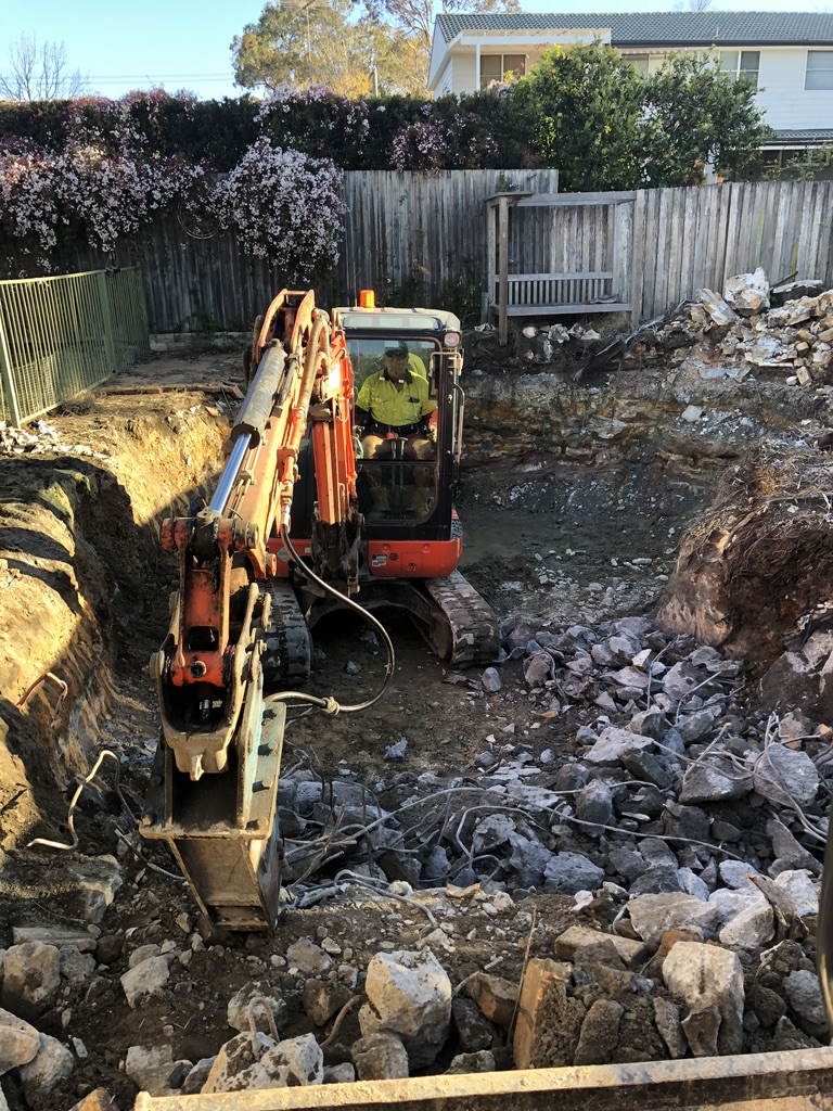 Jett Earthmoving | general contractor | Kalang Rd, Elanora Heights NSW 2101, Australia | 0413008005 OR +61 413 008 005