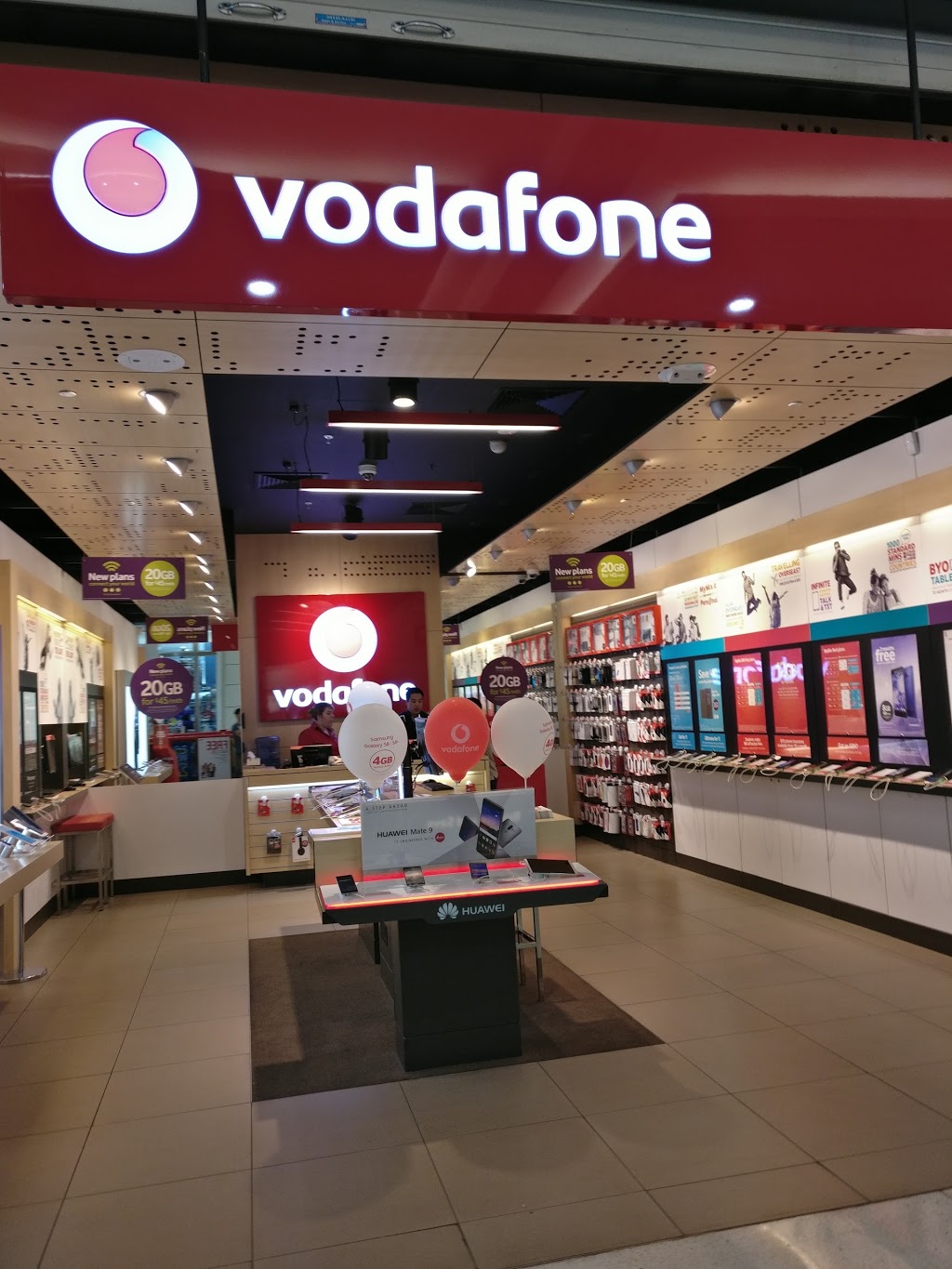 Vodafone | store | S 1102 Ellen Stirling Blvd, Innaloo WA 6018, Australia | 1300650410 OR +61 1300 650 410