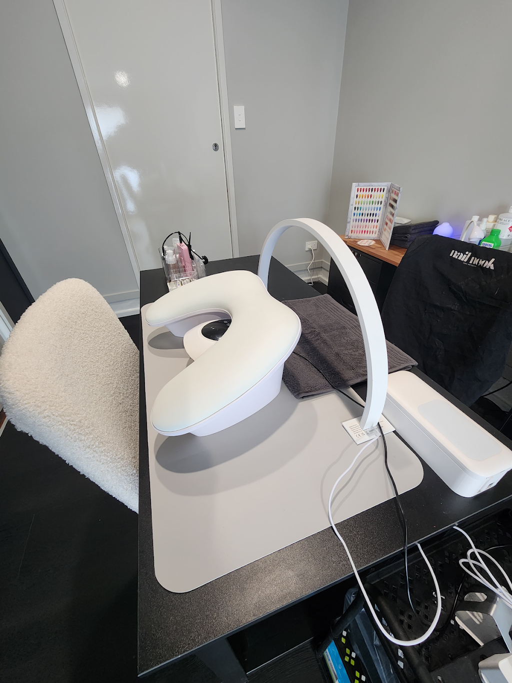 Nail Nook | 10 Dollarbird Ln, Cooranbong NSW 2265, Australia | Phone: 0432 535 608