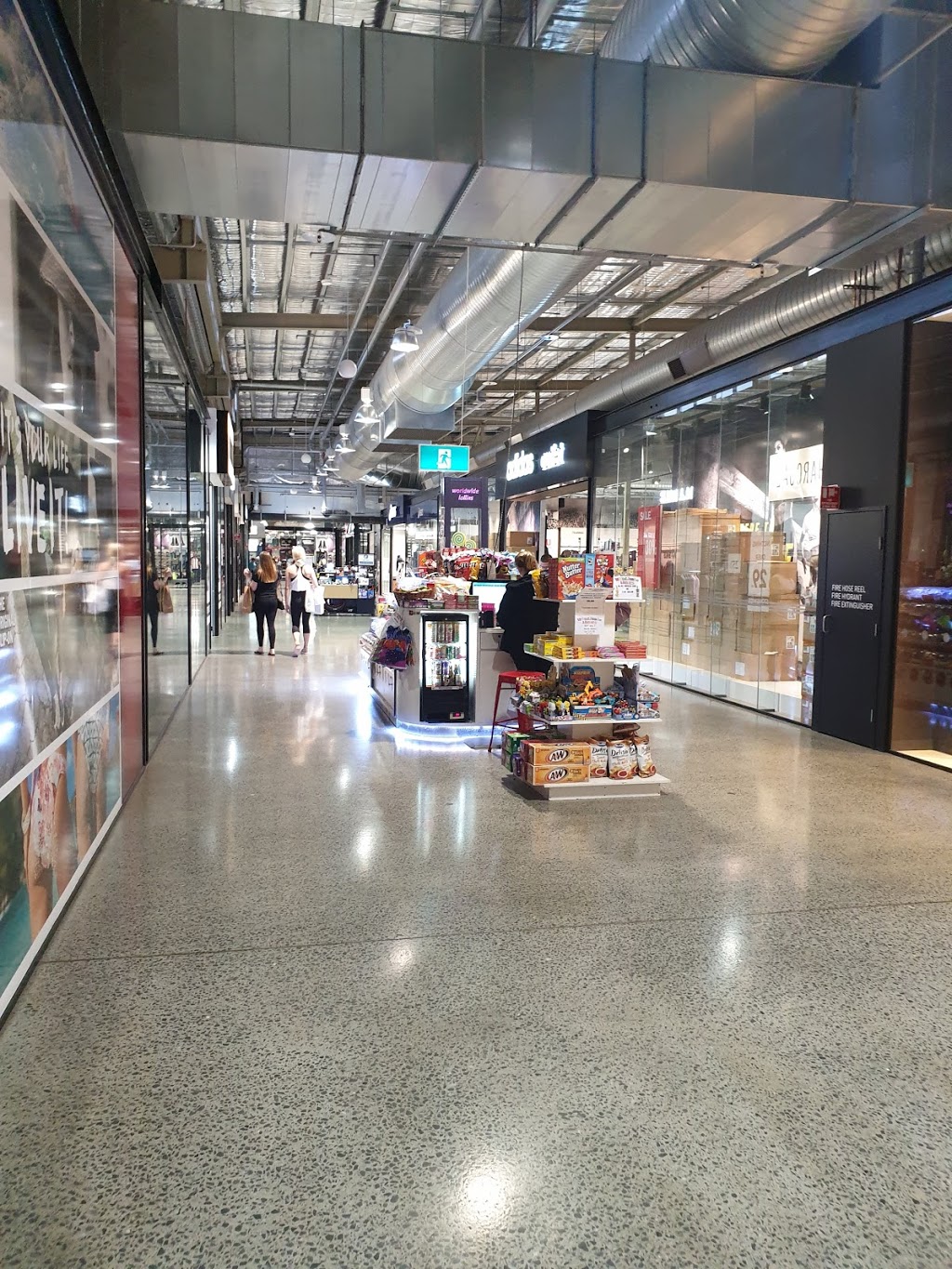 Skygate | shopping mall | 11 The Cct, Brisbane Airport QLD 4008, Australia | 0734063000 OR +61 7 3406 3000