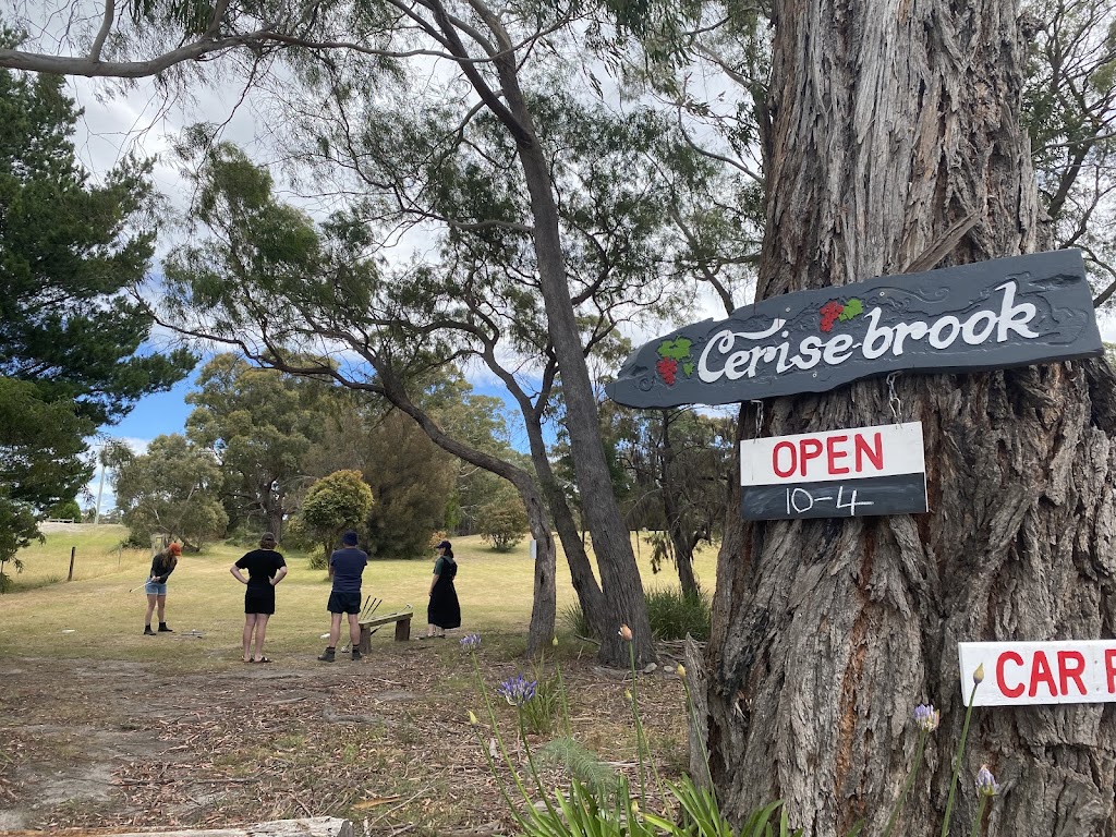 Cerise Brook Orchard and Family Golf Course | 315 Medeas Cove Rd, St Helens TAS 7216, Australia | Phone: 0434 678 047