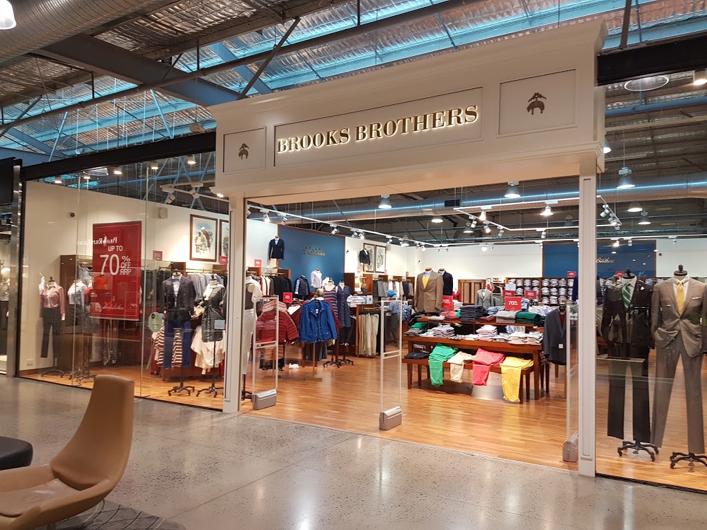 brooks outlet store near me