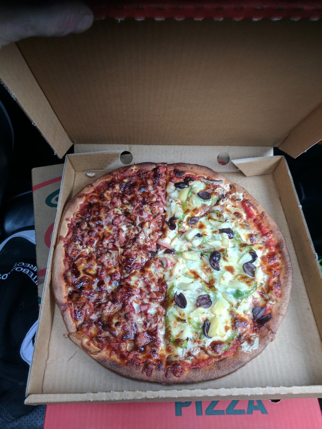 Celinas Pizza, Pasta & Wings | Shop 2/110 Ashleigh Ave, Karingal VIC 3199, Australia | Phone: (03) 9789 8000