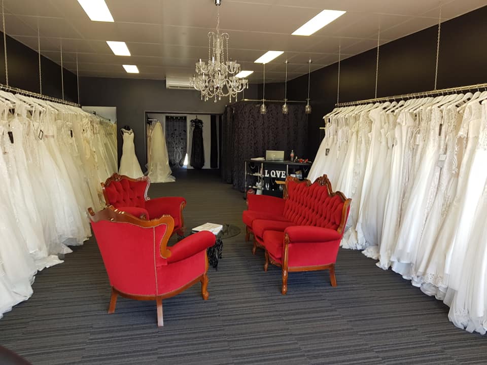 2 Love & 2 Honour Bridal | jewelry store | 96 Victoria St, Taree NSW 2430, Australia | 0265517777 OR +61 2 6551 7777