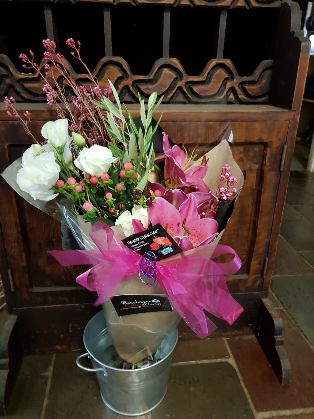 Beachmere Collee Florist | 64 Bishop Rd, Beachmere QLD 4510, Australia | Phone: 0423 018 418