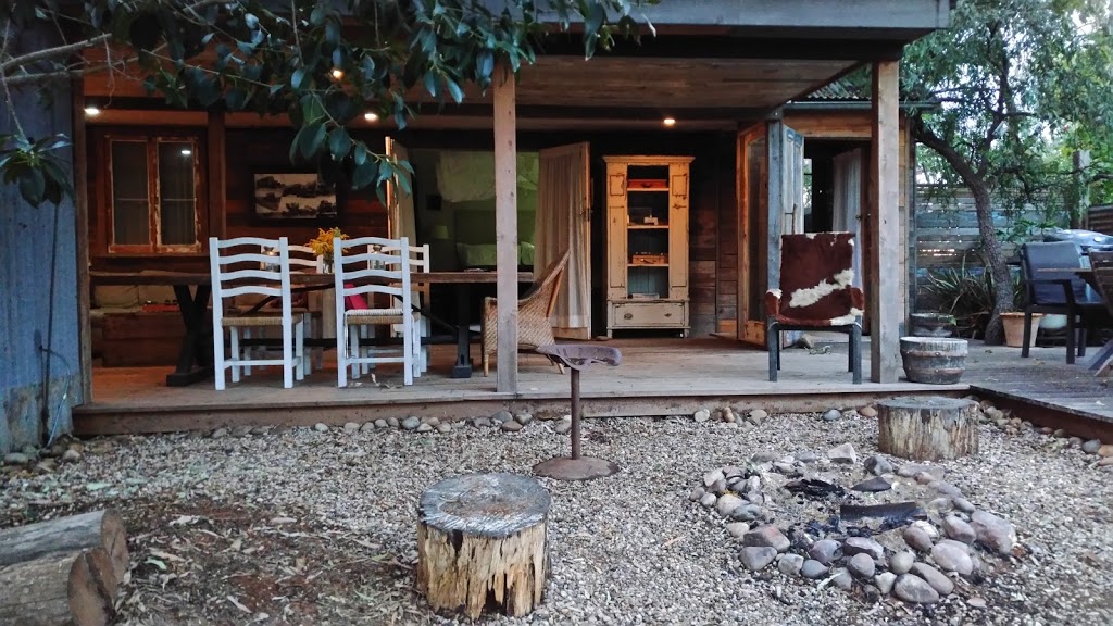 The Laurels of Chinchilla Bed and Breakfast | lodging | 15 Warrego Hwy, Chinchilla QLD 4413, Australia | 0746691021 OR +61 7 4669 1021