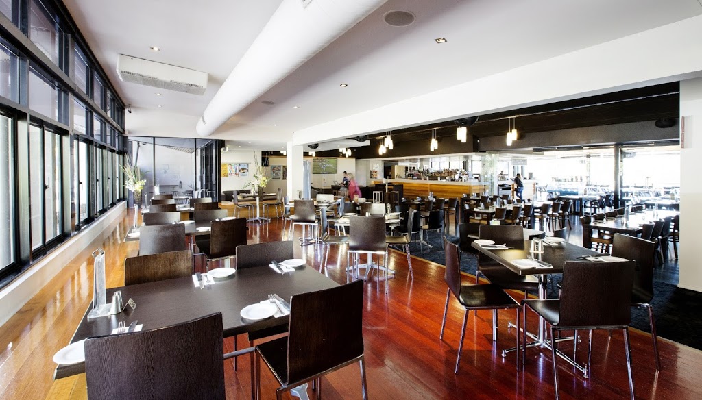The Gap Tavern | restaurant | 21 Glenquarie Pl, The Gap QLD 4061, Australia | 0733666090 OR +61 7 3366 6090