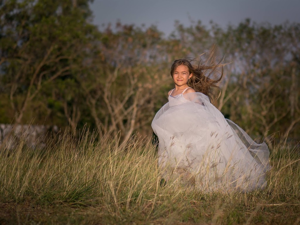 Cairns Family Photographers | Engagement Photographer Cairns | 5 Renton Cl, Edmonton QLD 4869, Australia | Phone: 0407 588 361