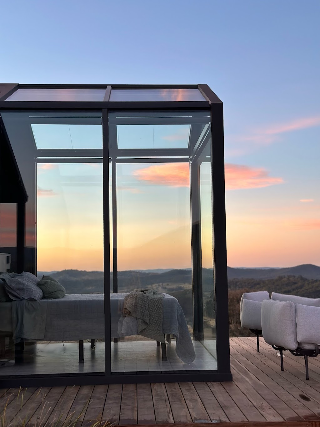 Oakhill Estate Glasshouse Cabins | 374 Clear Creek Rd, Clear Creek NSW 2795, Australia | Phone: 0421 856 030