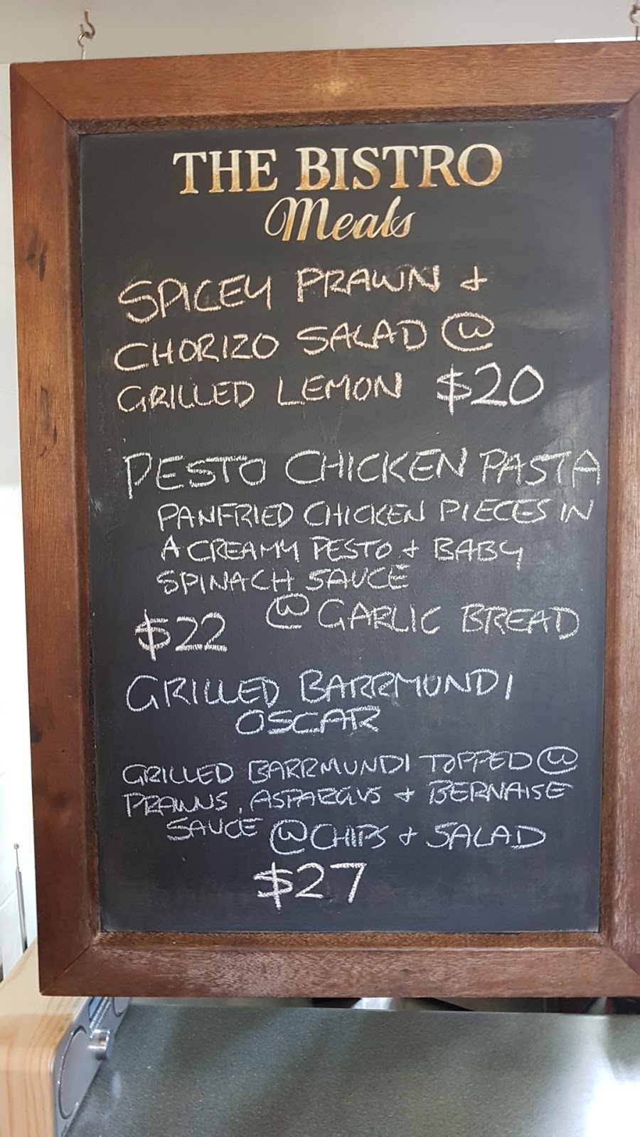 Peggys Bistro @ the Robertson Bowling Club | 1 Yarranga St, Robertson NSW 2577, Australia | Phone: (02) 4885 1306