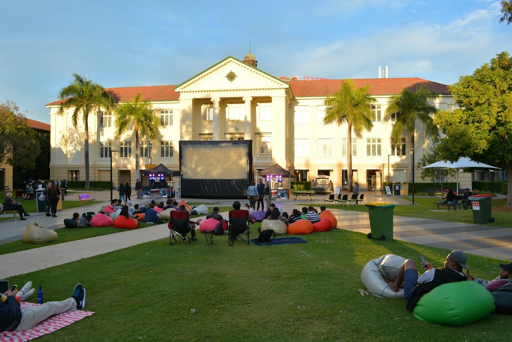 Twilight Flicks Outdoor Cinemas- Warwick | movie theater | Park Rd (MAIL TO 75 vogel road BRASSALL QLD 4305, Warwick QLD 4370, Australia | 0413374625 OR +61 413 374 625