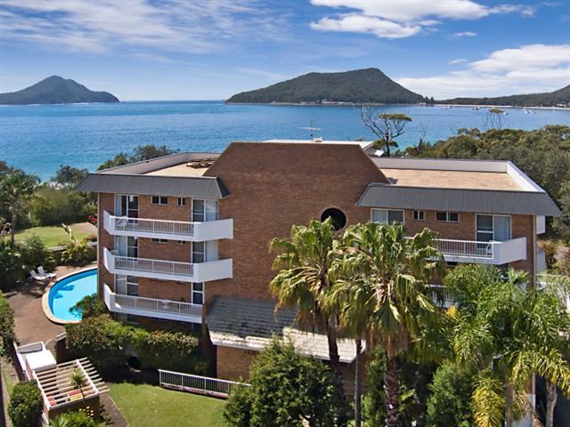 One Albacore | Albacore, Apartment 1/12-14 Ondine Cl, Nelson Bay NSW 2315, Australia | Phone: (02) 4008 5010