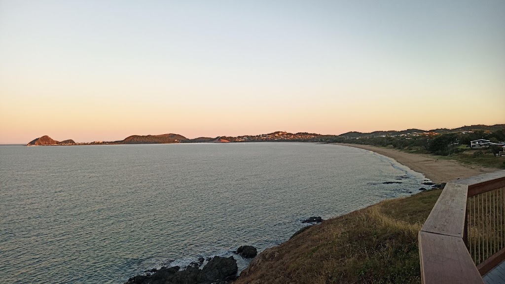 Wreck Point Lookout | tourist attraction | Matthew Flinders Dr, Cooee Bay QLD 4703, Australia | 1800675785 OR +61 1800 675 785