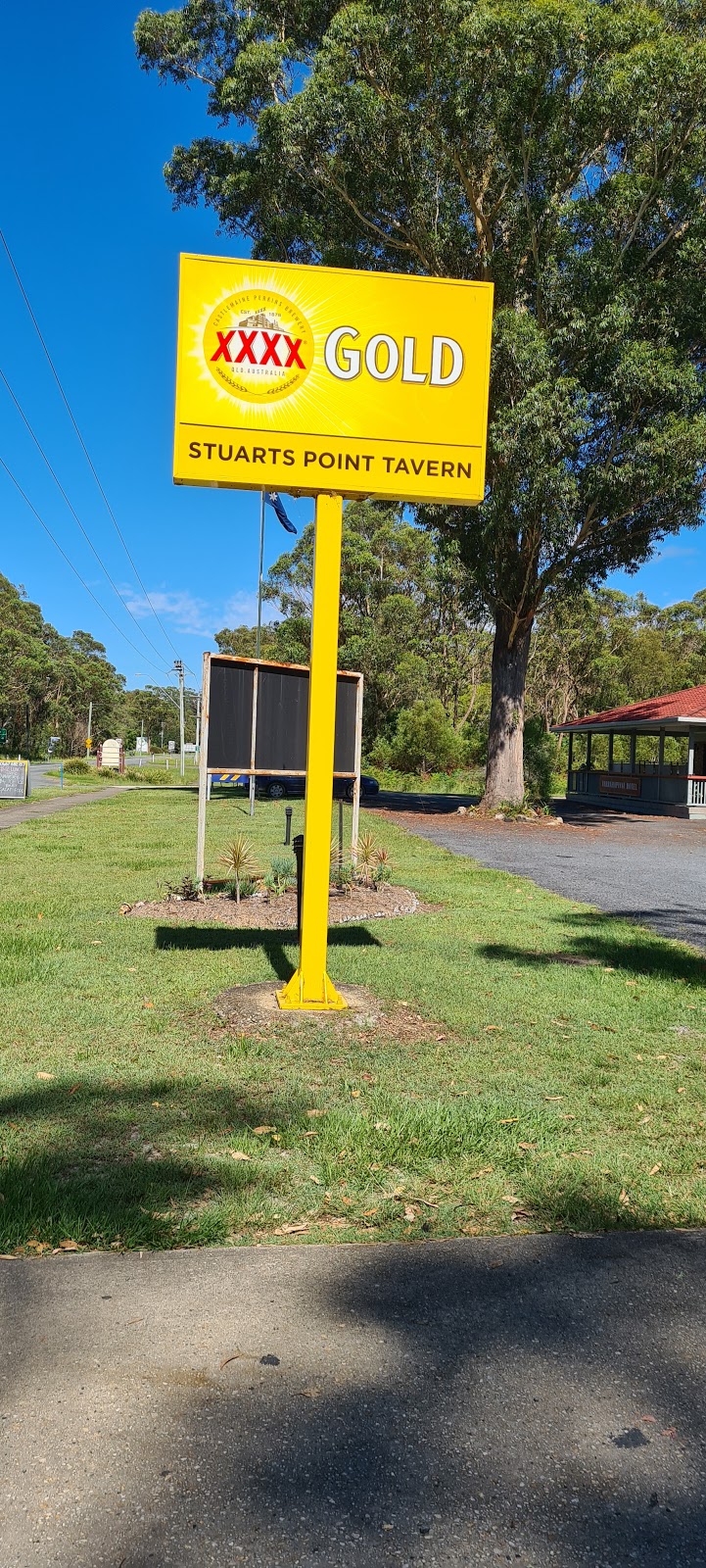 Stuarts Point Tavern | bar | 70 Ocean Ave, Stuarts Point NSW 2441, Australia | 0467682157 OR +61 467 682 157