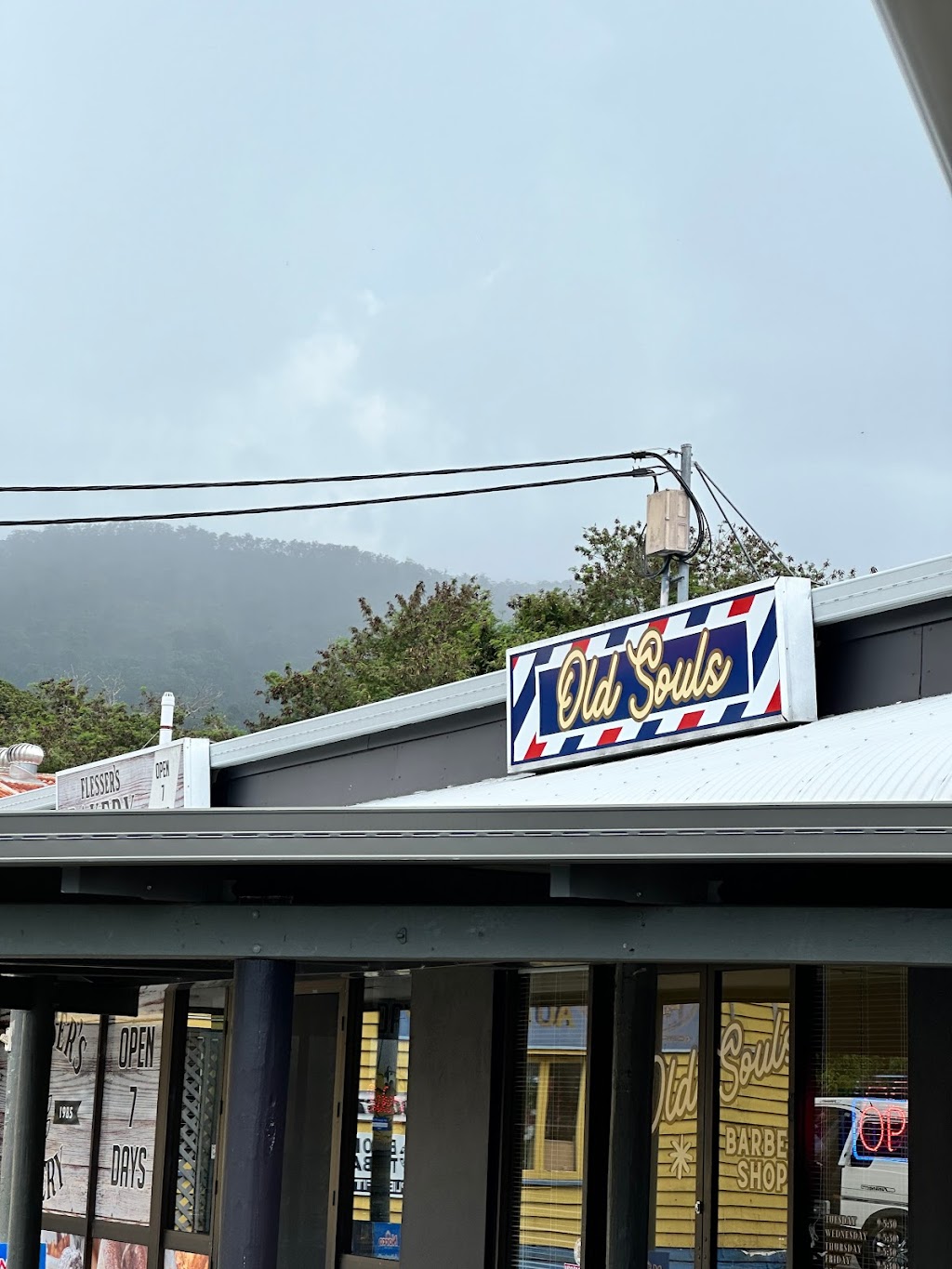 Old Souls Barbershop | Shop 2 14/16 Christie St, Canungra QLD 4275, Australia | Phone: 0426 619 880